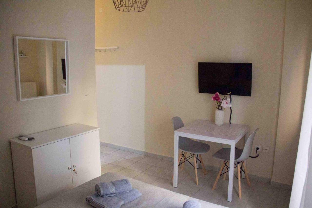 Nikoletta'S Studio Komotiní Extérieur photo